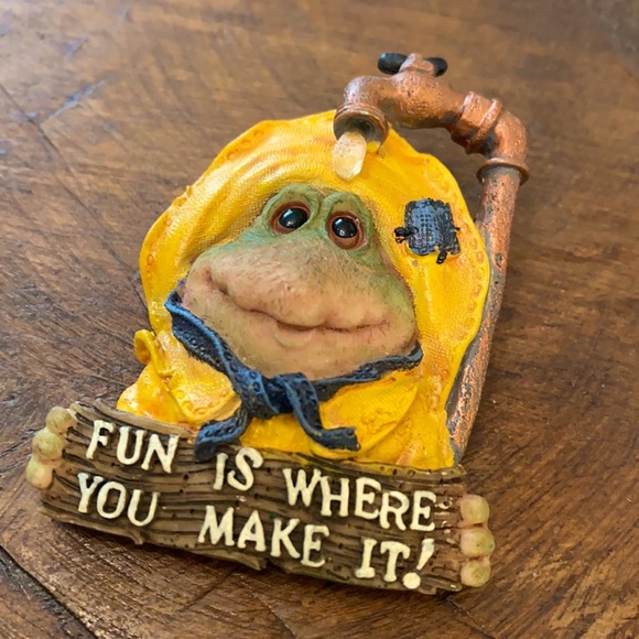 VINTAGE Boyd’s Bear & Friends TBC Marked “Fun Is Where You Make It!” Frog Brooch - Picture 1 of 6